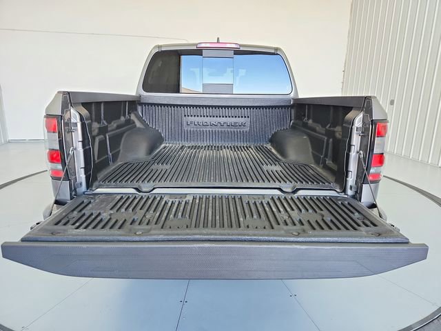 Used 2025 Nissan Frontier SV image 41