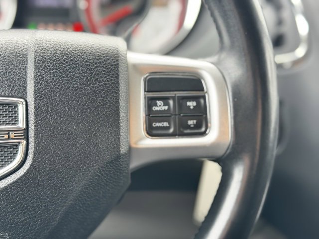 Used 2019 Dodge Grand Caravan SE w/ UConnect Hands-Free Group image 20