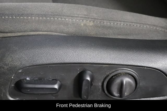 Used 2021 Chevrolet Malibu RS FWD image 21