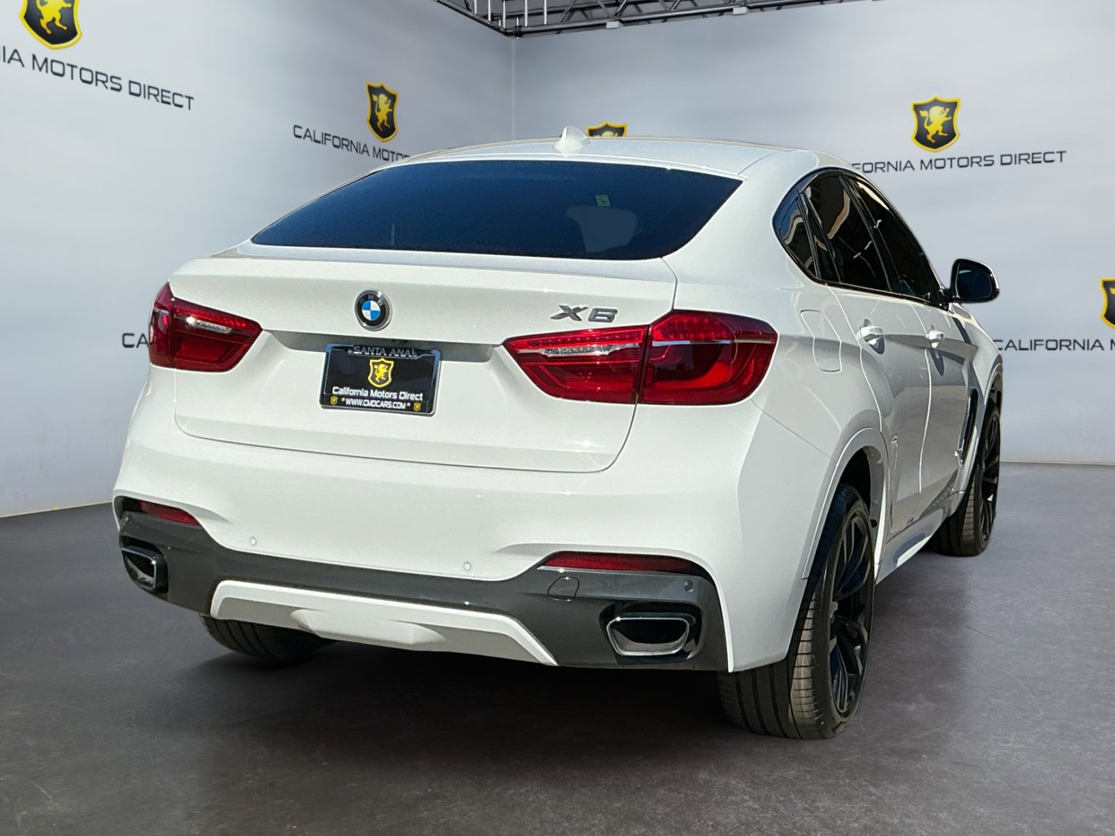 Used 2019 BMW X6 sDrive35i w/ M Sport Package image 5