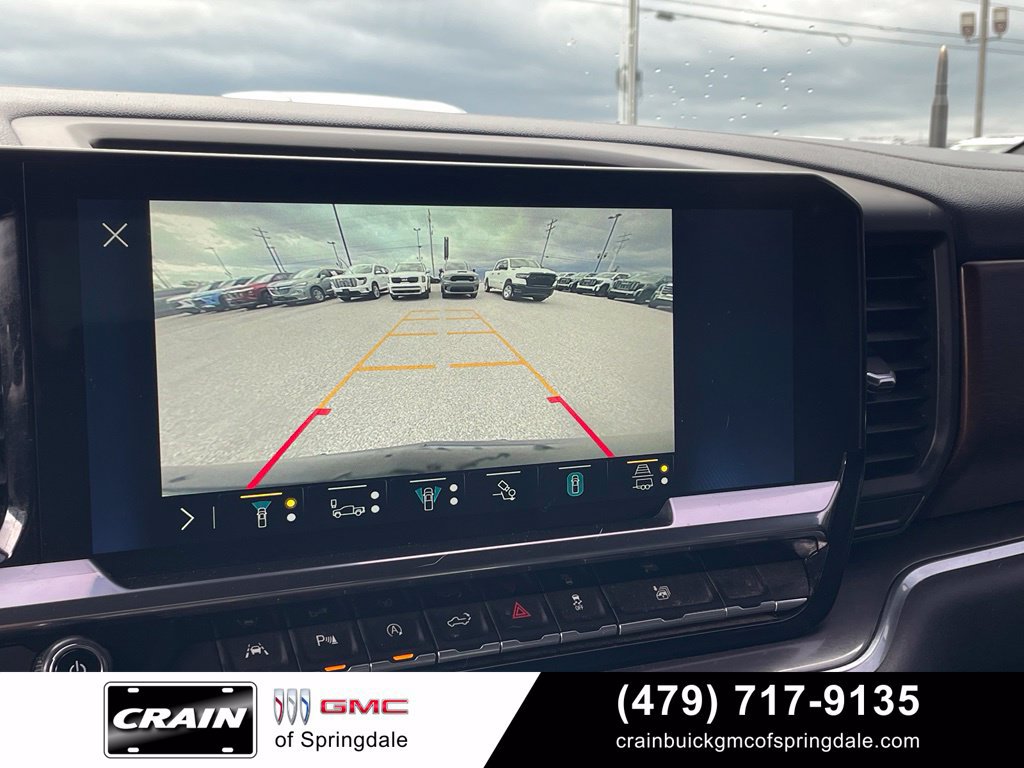Used 2023 Chevrolet Silverado 1500 High Country w/ Technology Package AWD/4WD image 17