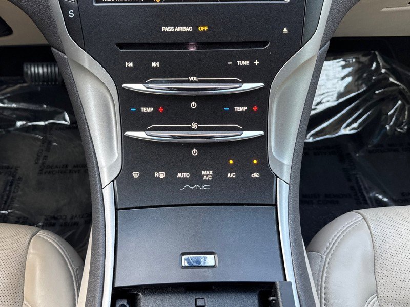 Used 2016 Lincoln MKZ Reserve w/ Equipment Group 300A Reserve AWD/4WD image 26