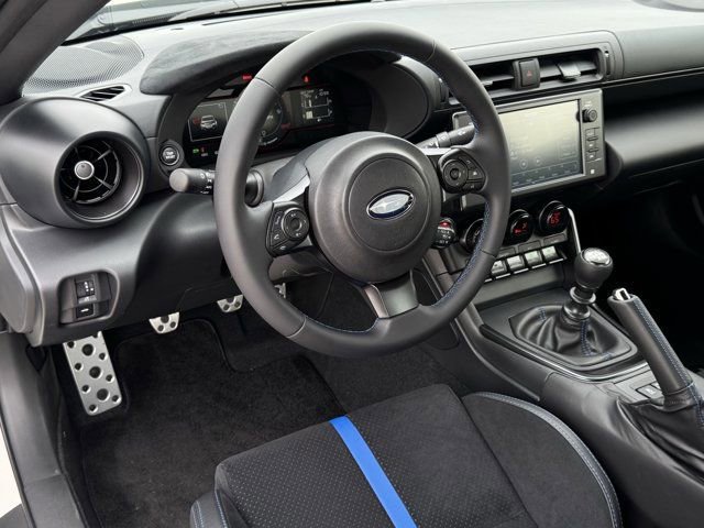 Used 2025 Subaru BRZ tS image 13