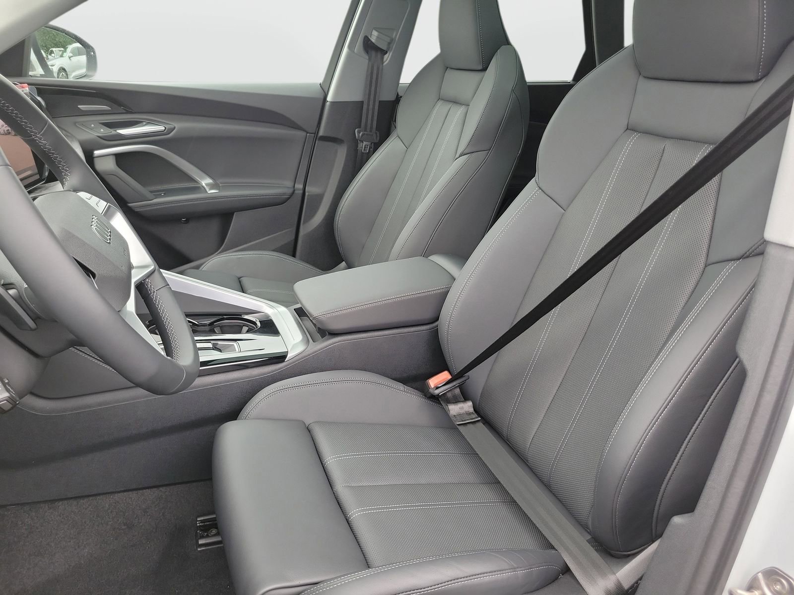 New 2025 Audi Q5 Premium Plus image 28