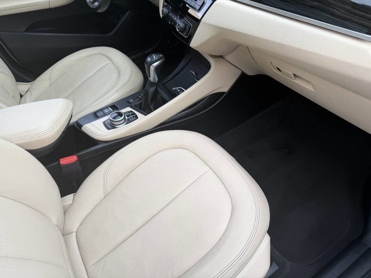 Used 2017 BMW X1 xDrive28i AWD/4WD image 29