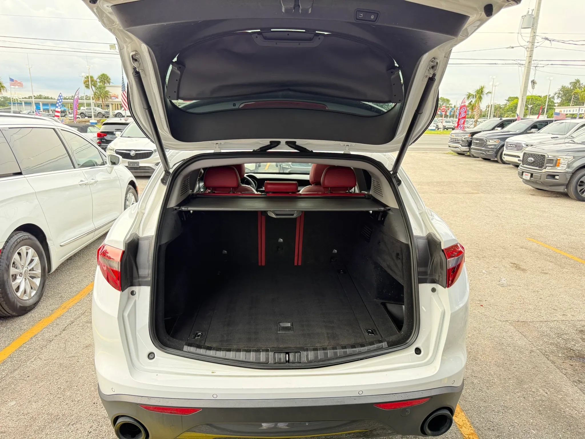 Used 2019 Alfa Romeo Stelvio w/ Nero Edizione RWD image 19