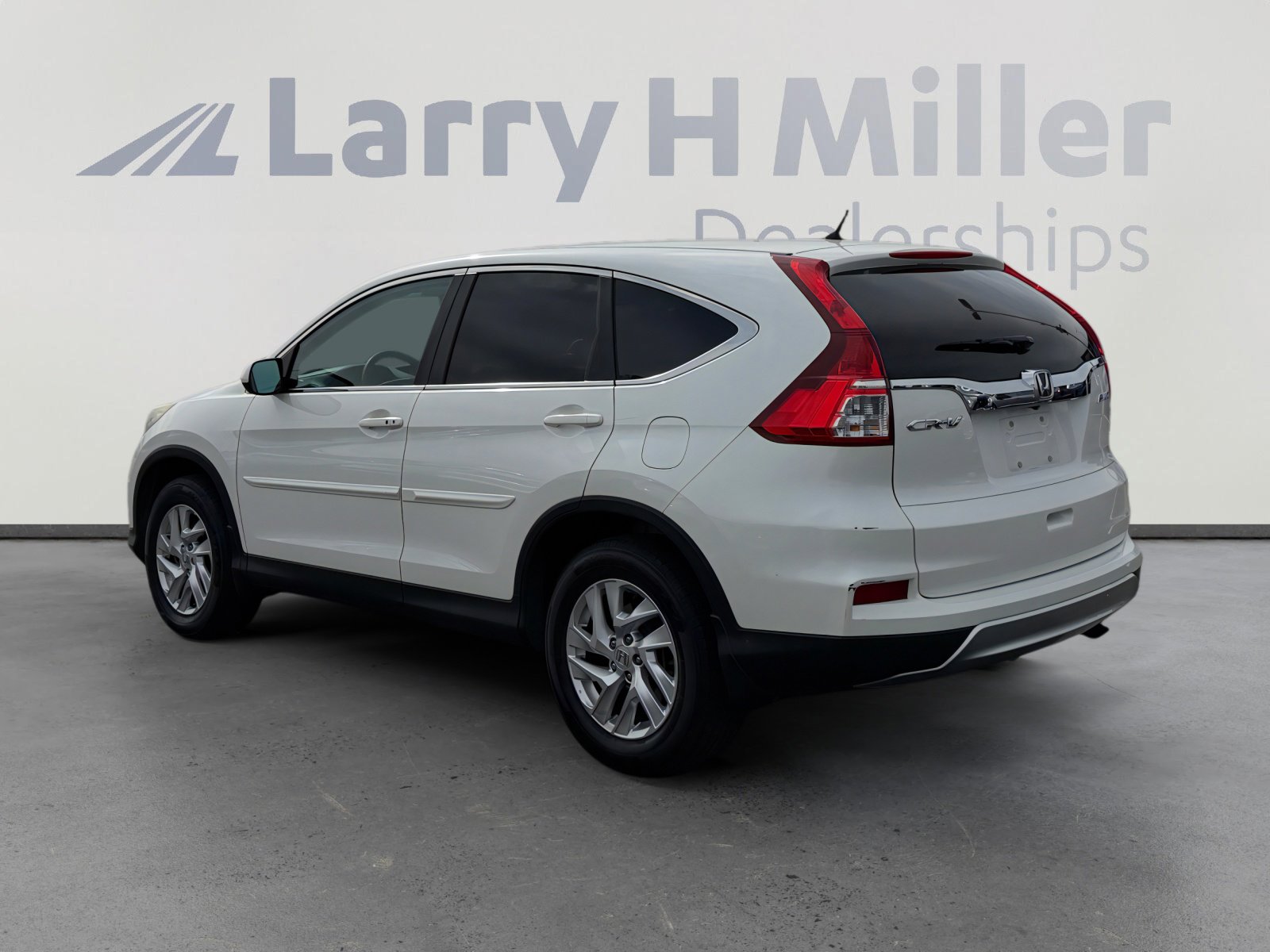 Used 2015 Honda CR-V EX image 3