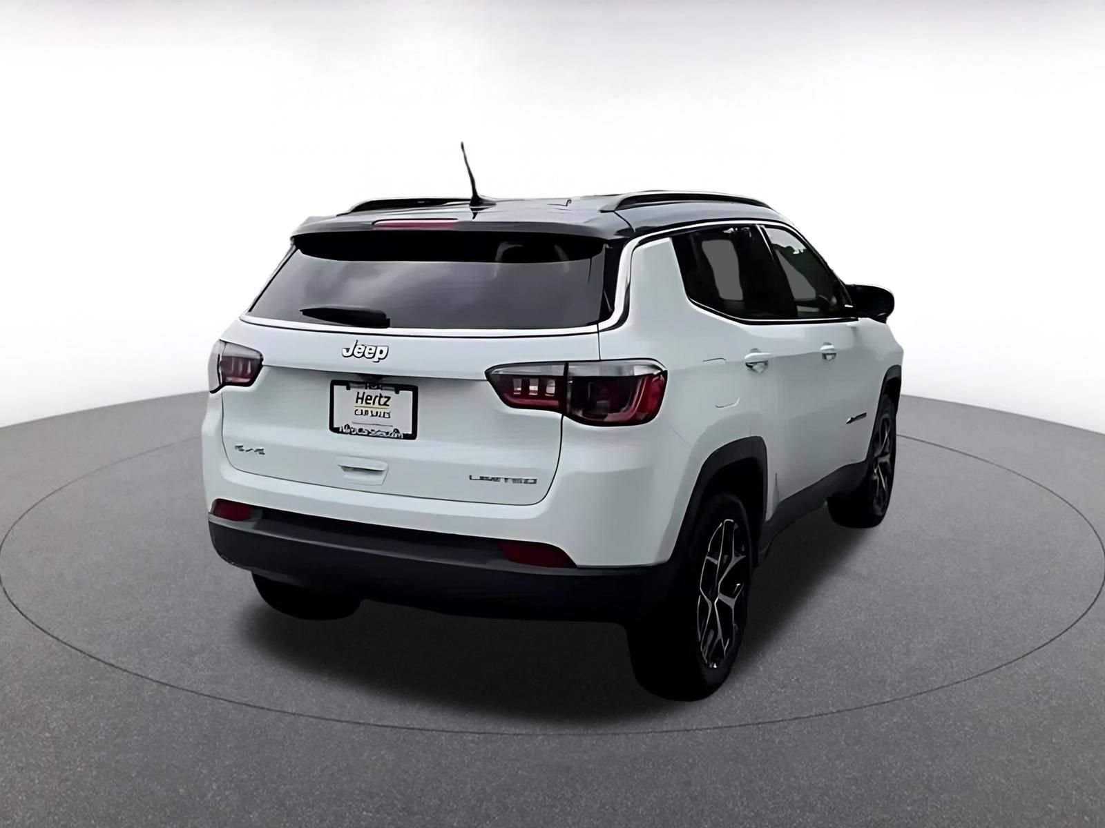Used 2025 Jeep Compass Limited AWD/4WD image 15