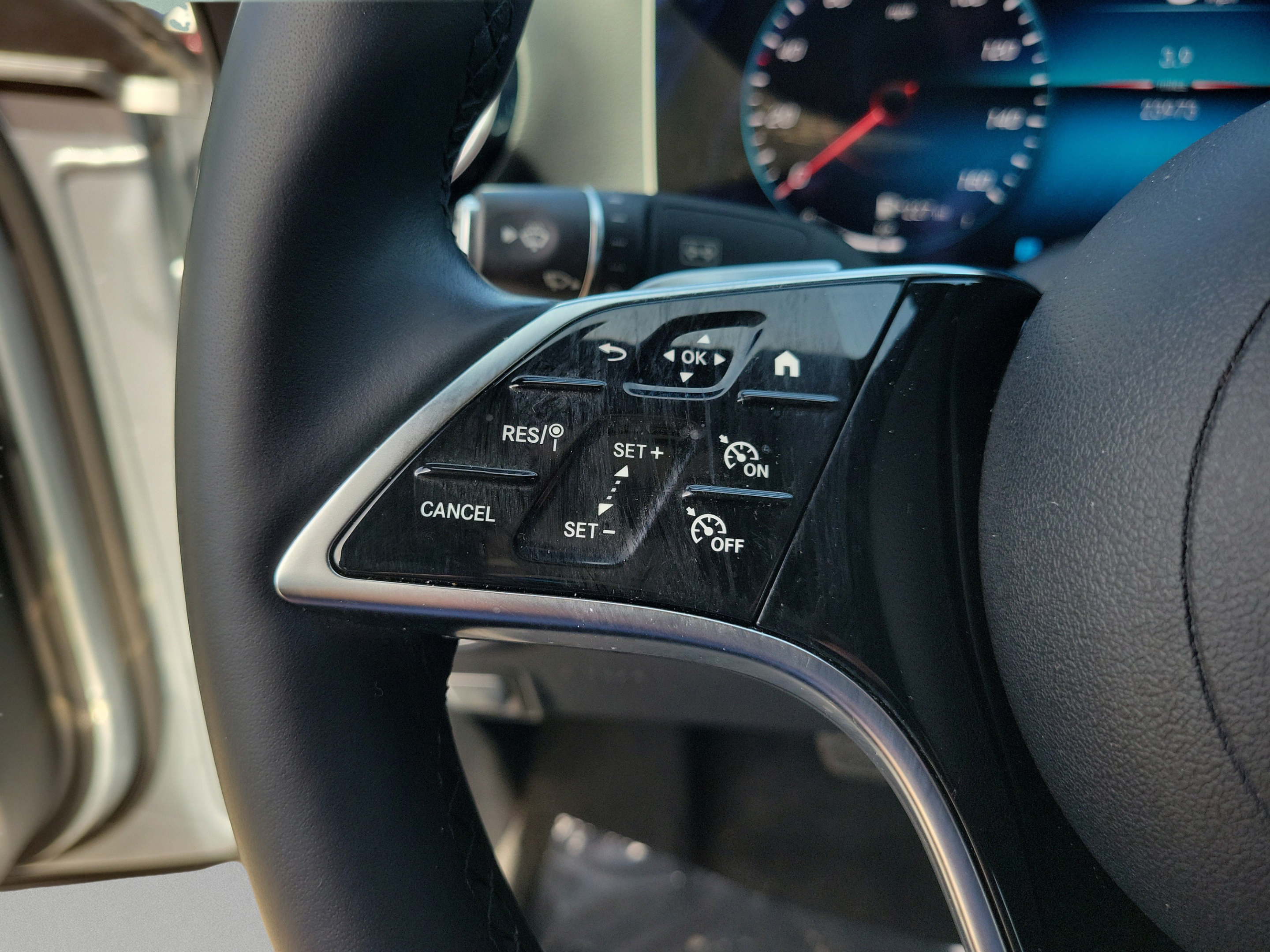 Certified 2022 Mercedes-Benz E 350 Sedan image 25