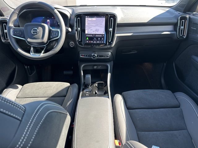 New 2026 Volvo XC40 B5 Ultra w/ Climate Package AWD/4WD image 11