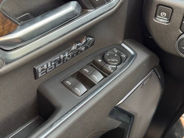 Used 2025 Chevrolet Silverado 1500 High Country w/ Z71 Off-Road Package image 36