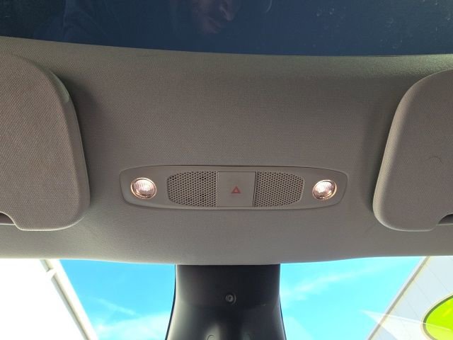 Used 2023 Tesla Model Y Long Range image 18