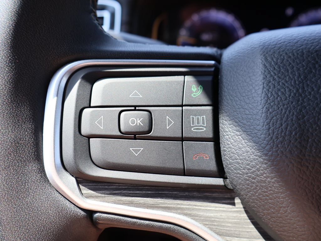 Used 2024 Jeep Wagoneer Series III AWD/4WD image 27