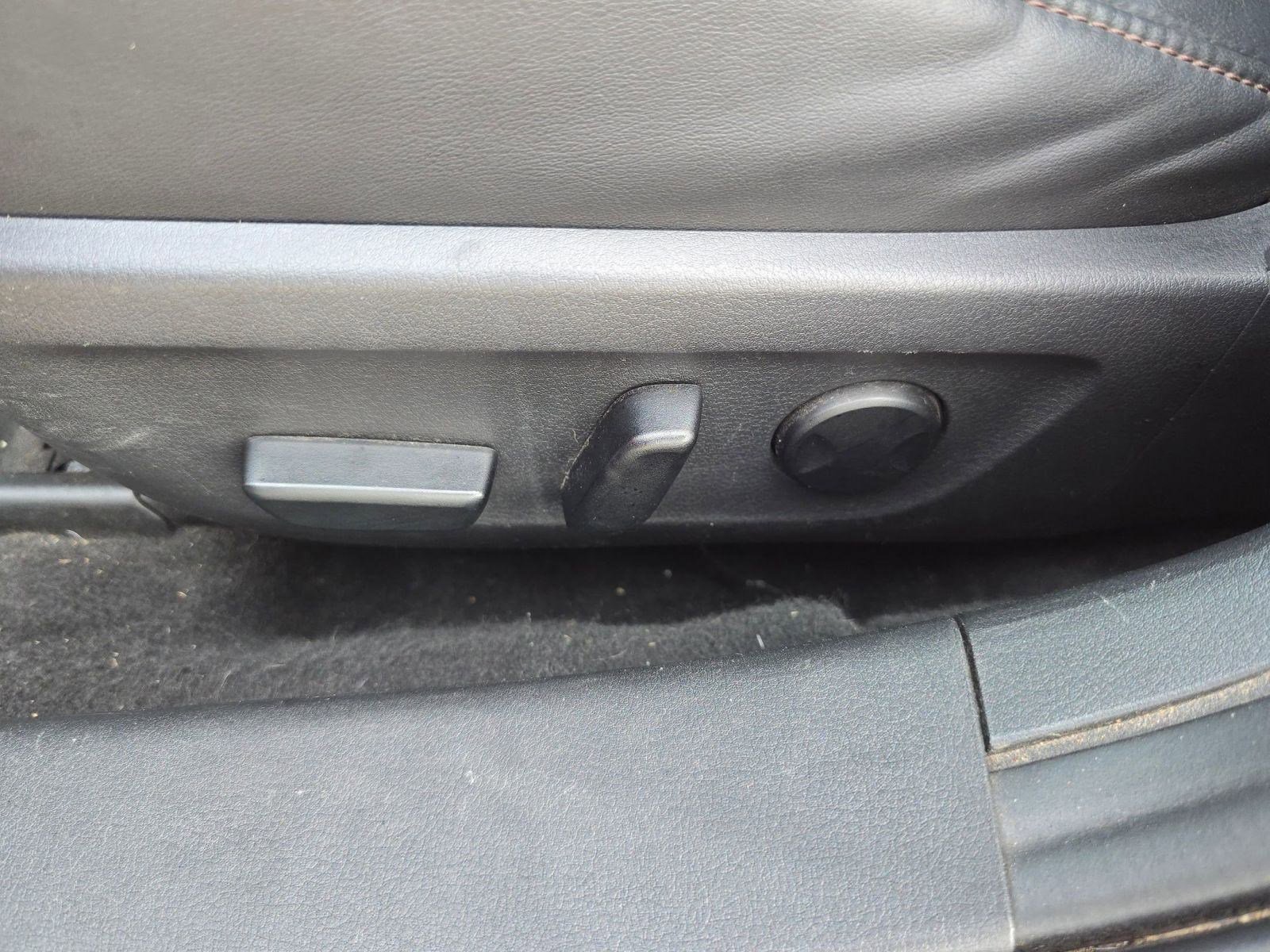 Used 2021 MAZDA MAZDA3 s image 13