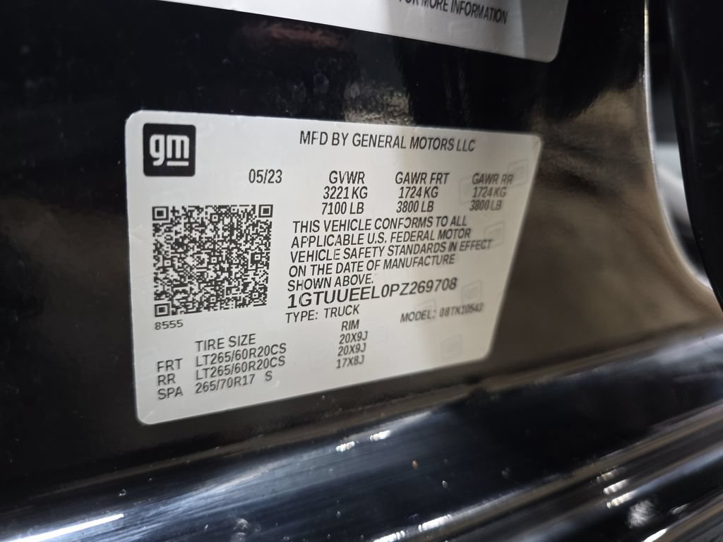 Used 2023 GMC Sierra 1500 AT4 w/ Technology Package AWD/4WD image 33
