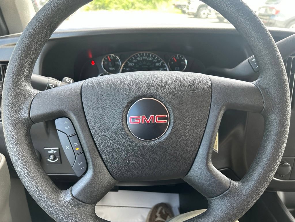 New 2026 GMC Savana 2500 w/ Driver Convenience Package RWD image 28