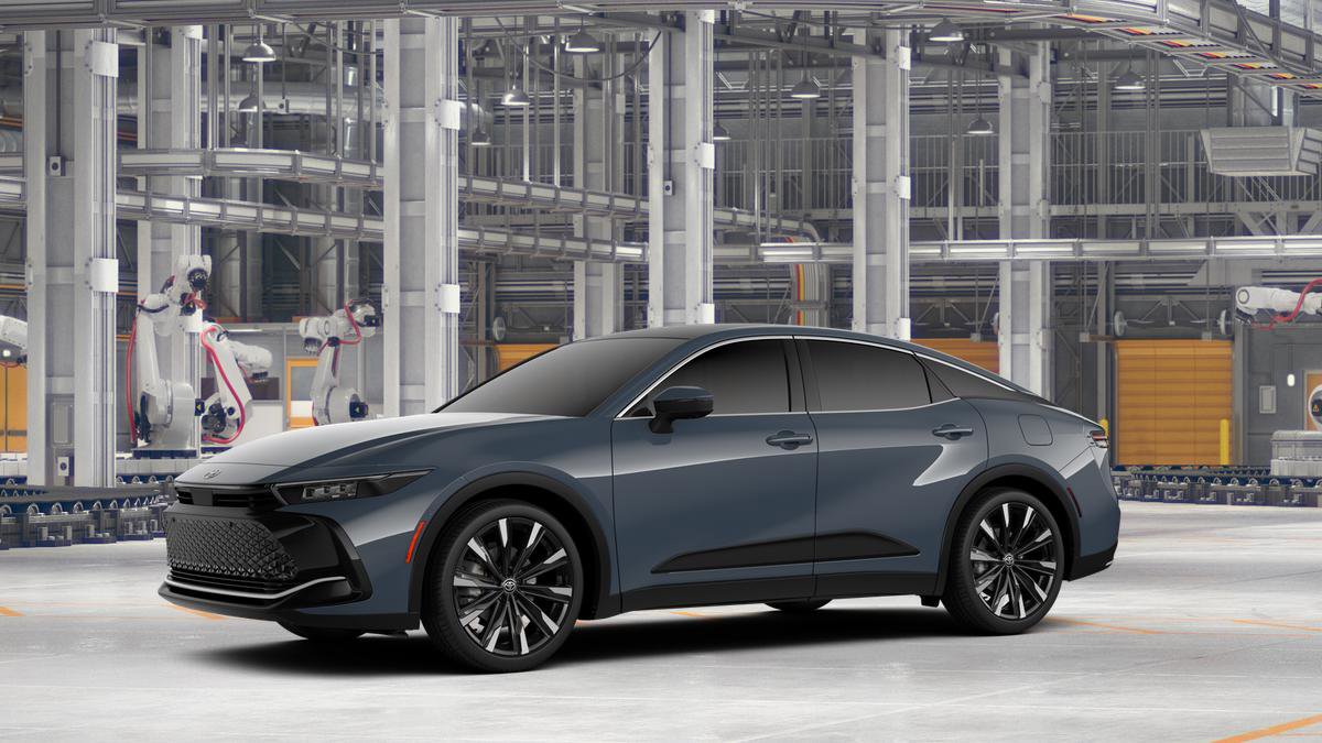 New 2026 Toyota Crown Platinum image 2