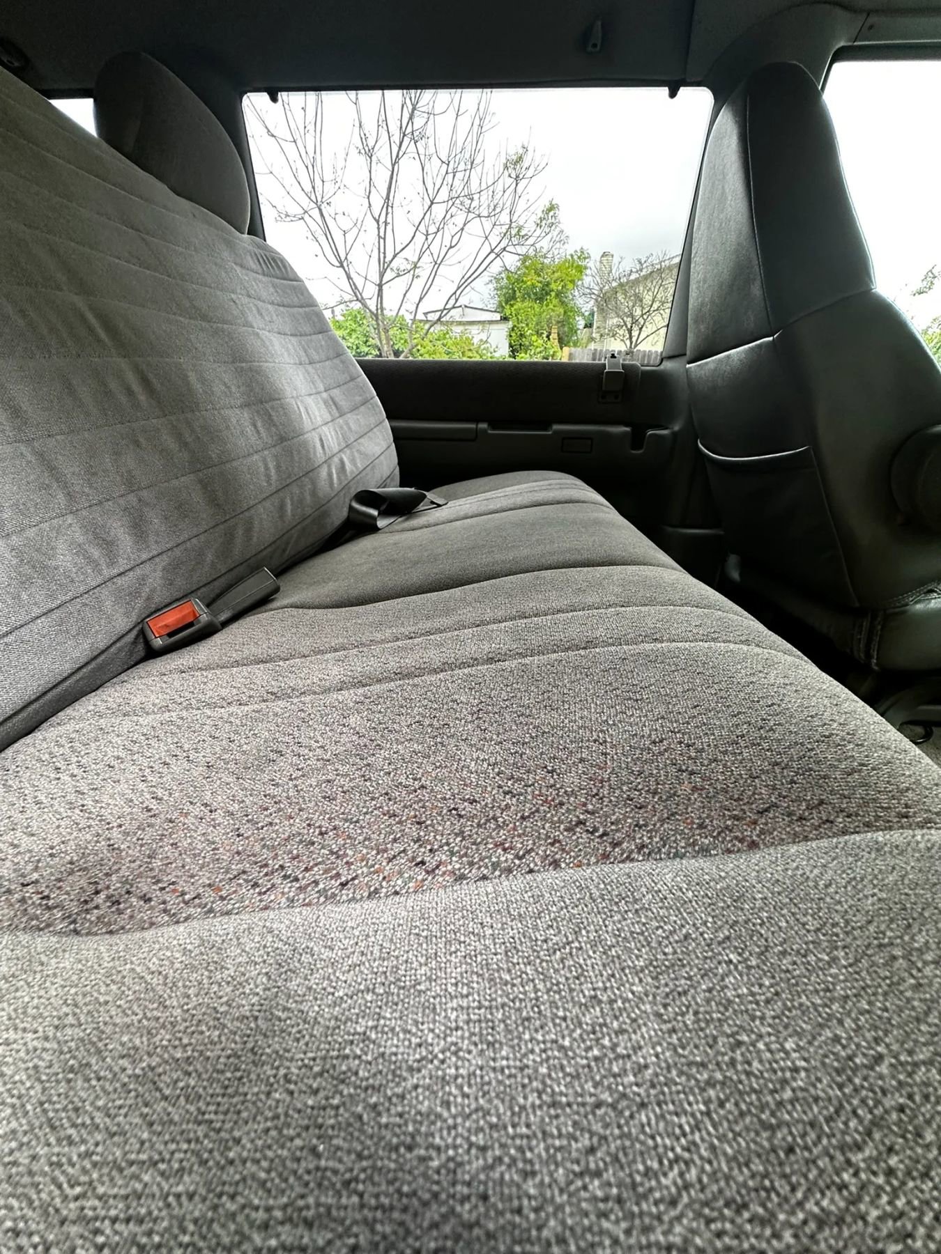 Used 2000 Chevrolet Astro Passenger RWD image 23
