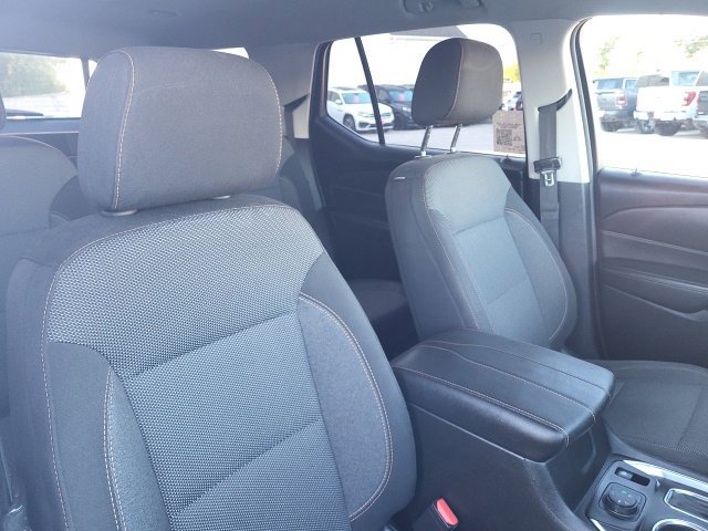 Used 2018 Chevrolet Traverse LT w/ LPO, 'HIT The Road' Package AWD/4WD image 13