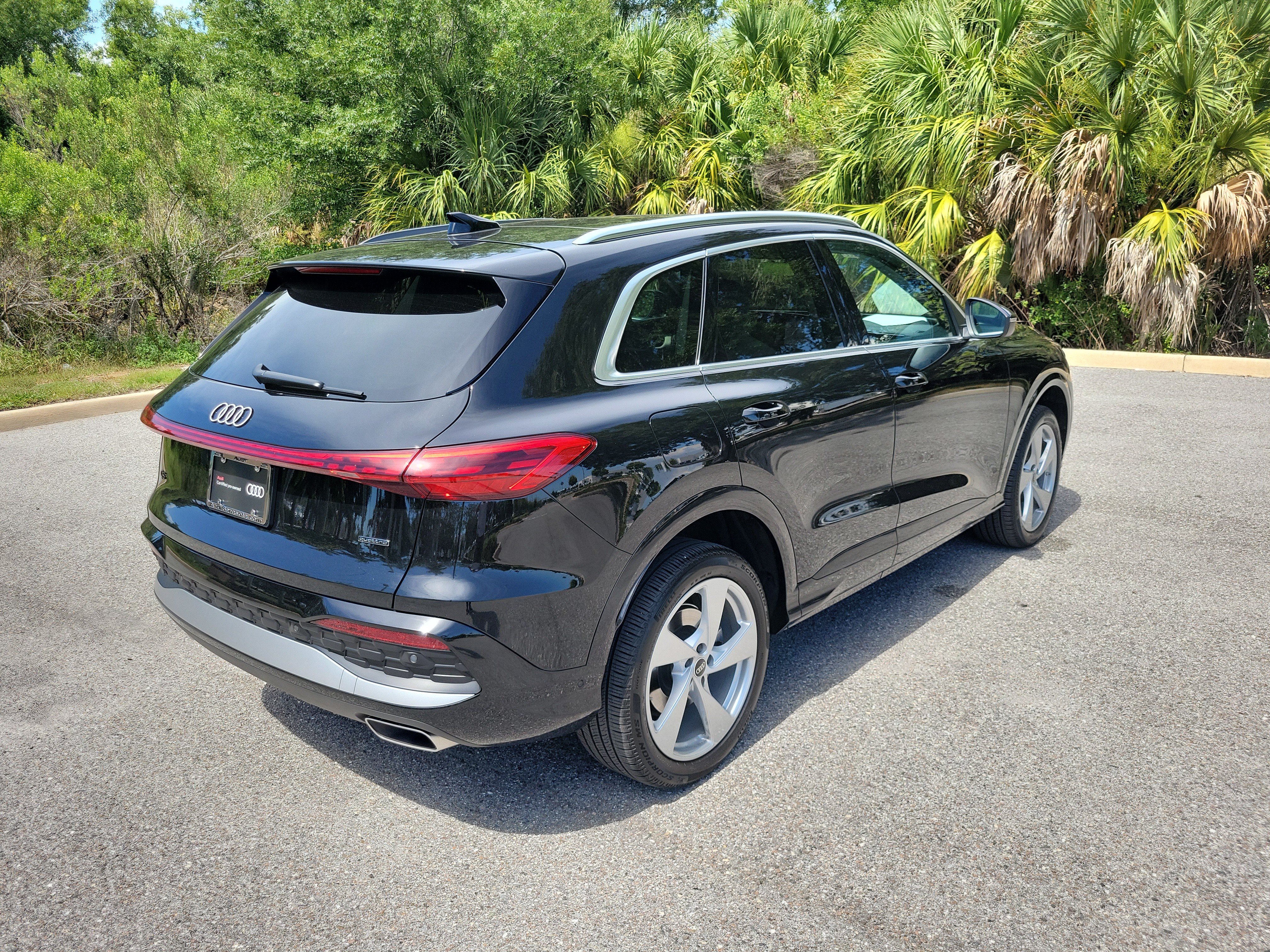 Certified 2025 Audi Q5 Premium w/ Premium Plus AWD/4WD image 4