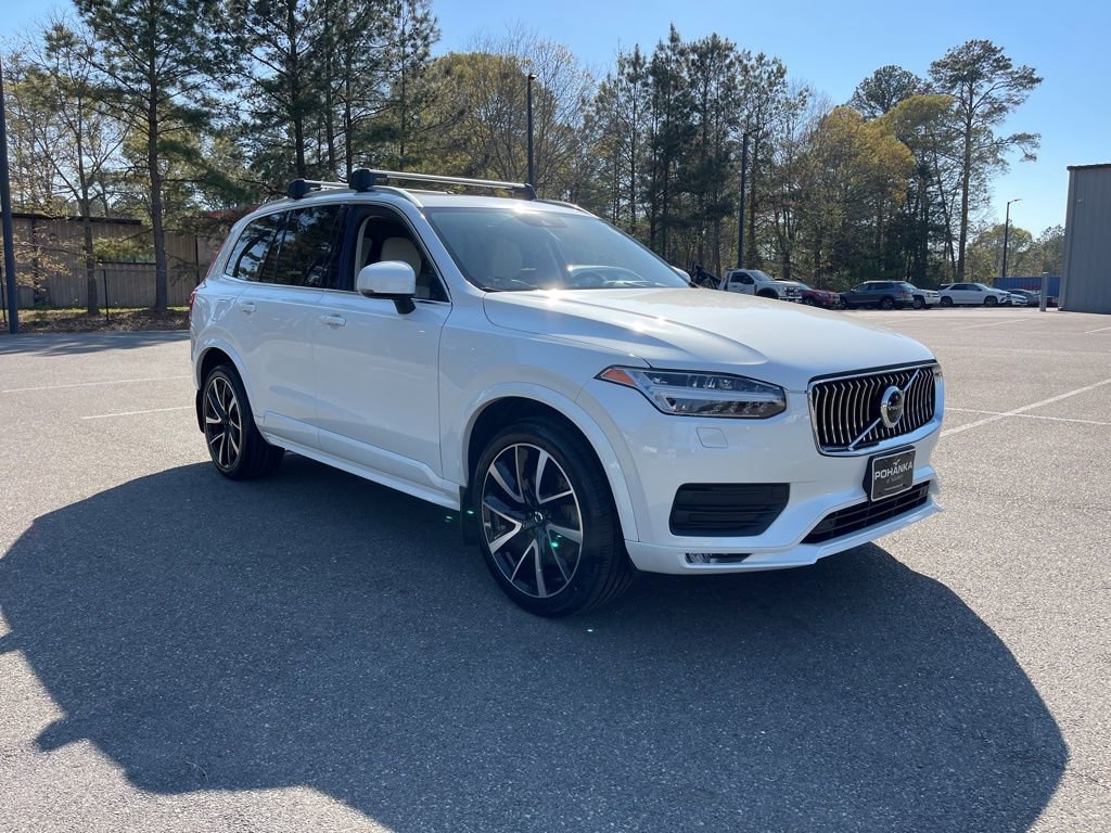 Used 2022 Volvo XC90 T6 Momentum w/ Advanced Package image 5