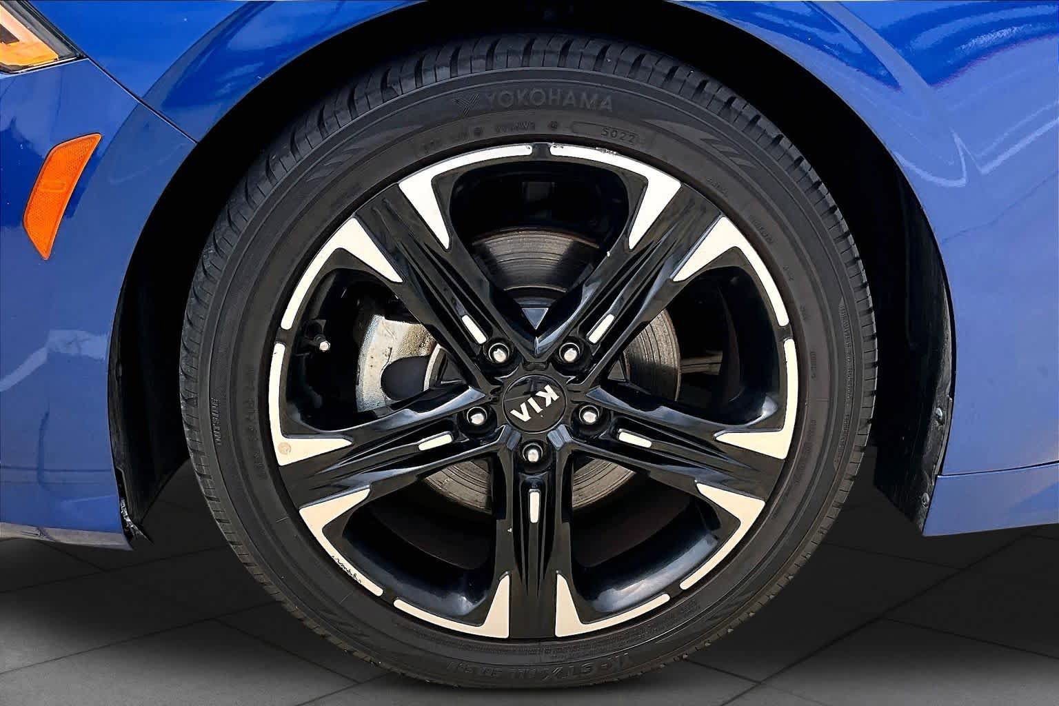 Used 2021 Kia K5 GT-Line w/ GT-Line FWD Premium Package image 11