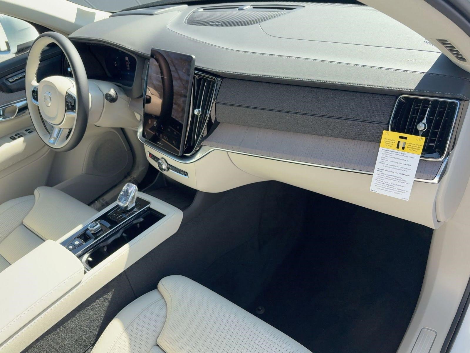 New 2026 Volvo XC90 T8 Ultra w/ Protection Package Premier image 31