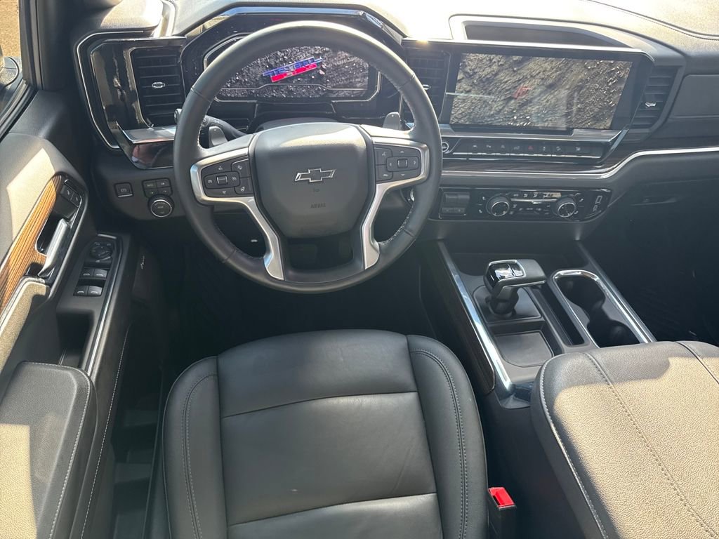 Used 2024 Chevrolet Silverado 1500 LT Trail Boss w/ LT Trail Boss Premium Package image 13