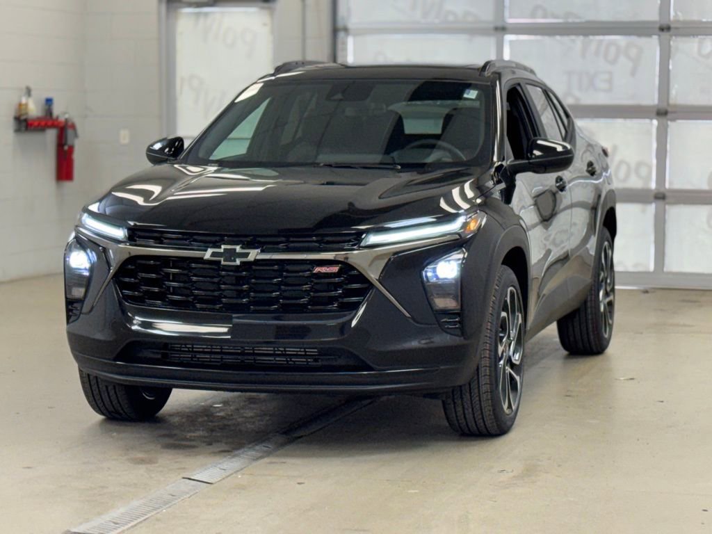 New 2026 Chevrolet Trax RS w/ Sunroof Package image 3