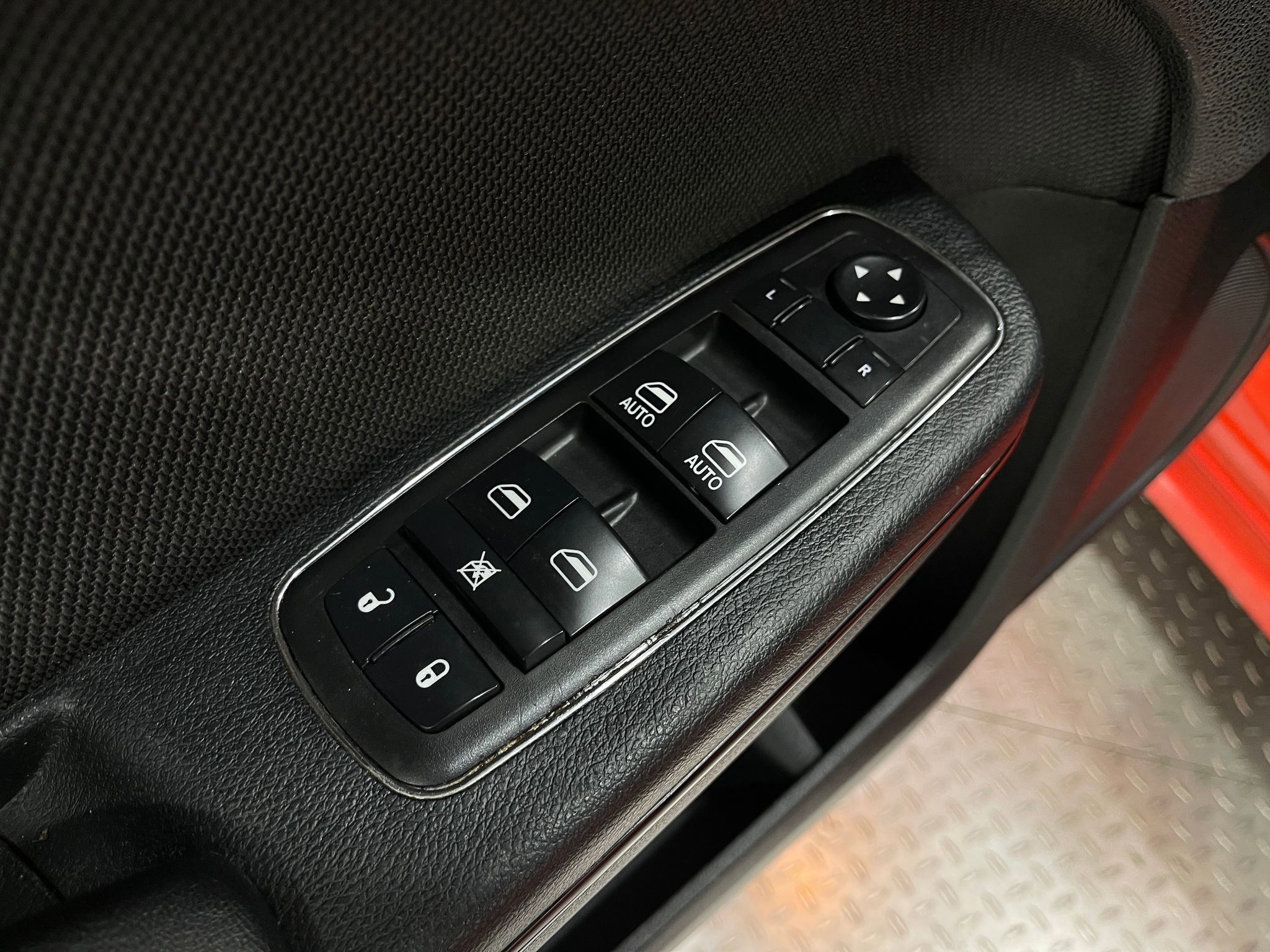 Used 2018 Dodge Charger SXT w/ Blacktop Package image 14