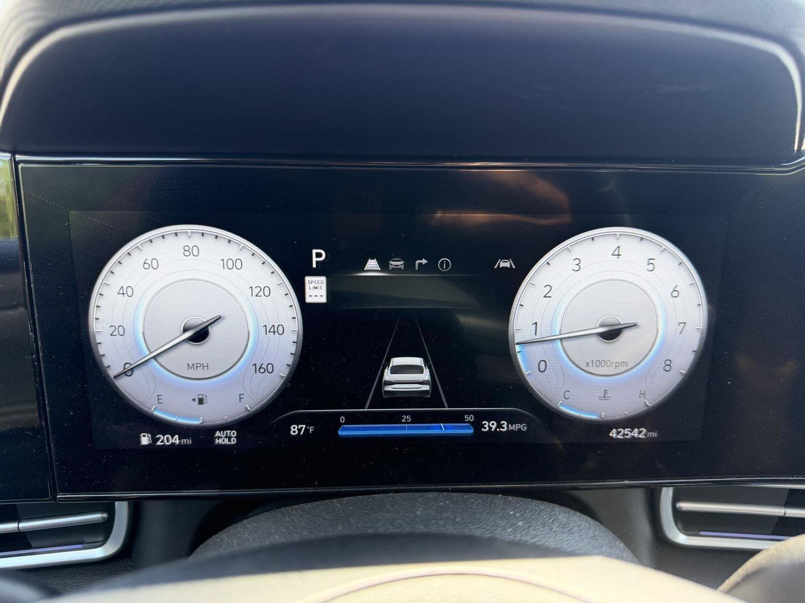 Used 2025 Hyundai Elantra SEL FWD image 10