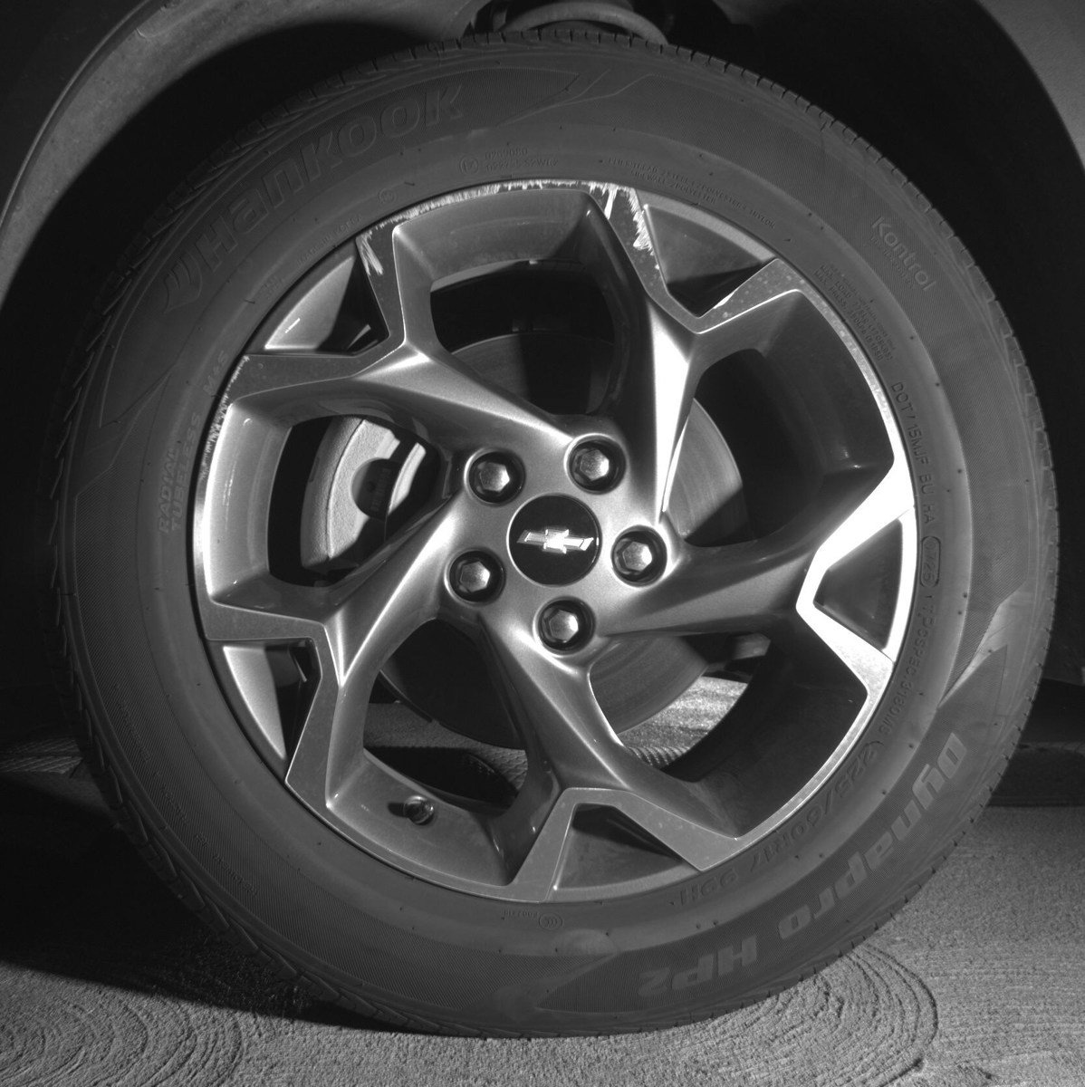 Used 2025 Chevrolet Trax LT FWD image 9