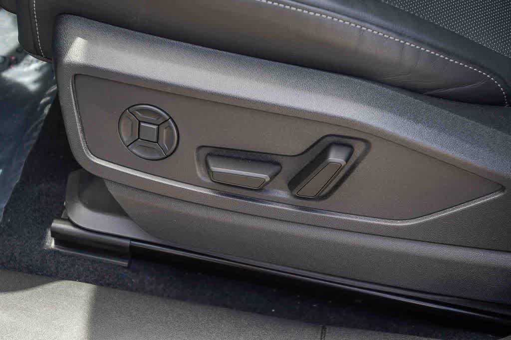 Used 2025 Audi Q5 Premium w/ Premium Plus AWD/4WD image 24