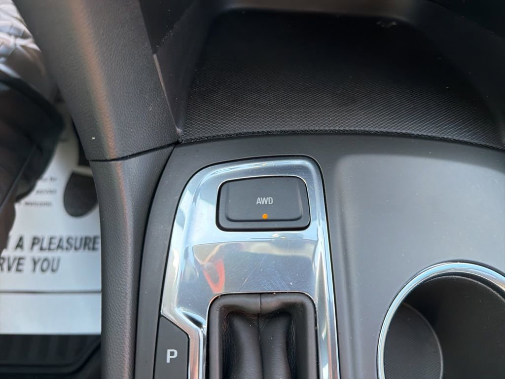 Used 2022 Chevrolet Equinox LT AWD/4WD image 36