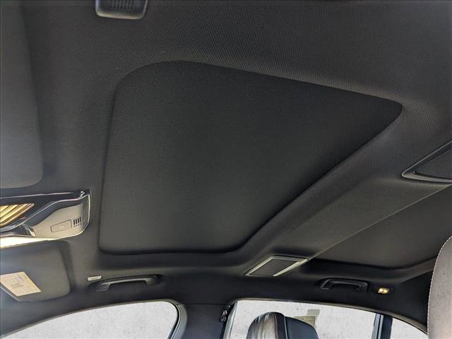 Used 2022 BMW 740i xDrive w/ M Sport Package image 17