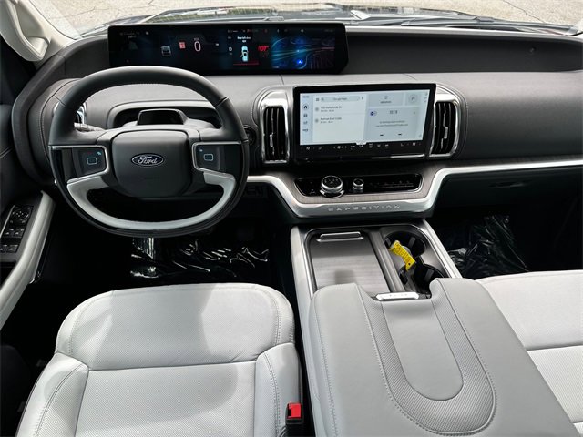 New 2025 Ford Expedition Platinum w/ Platinum Ultimate Package image 24