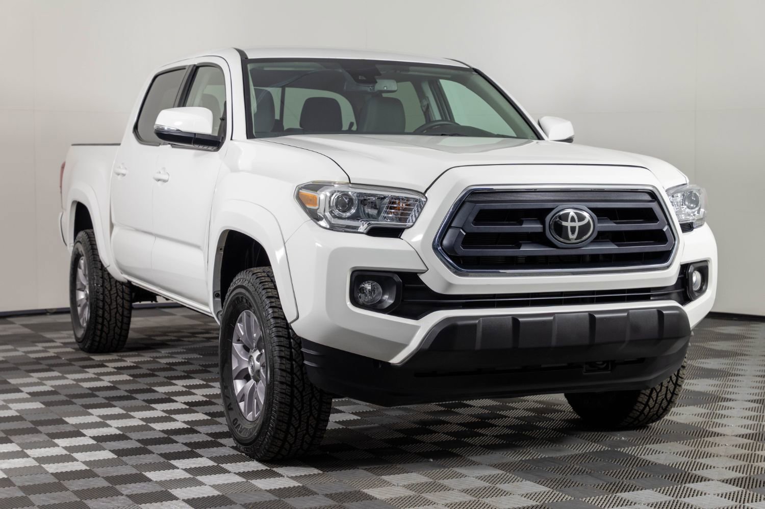 Used 2023 Toyota Tacoma SR5 image 11