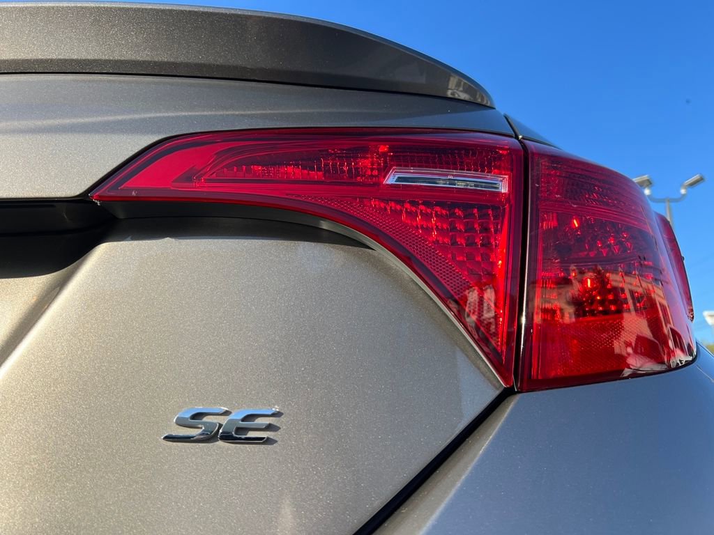 Certified 2019 Toyota Corolla SE image 10
