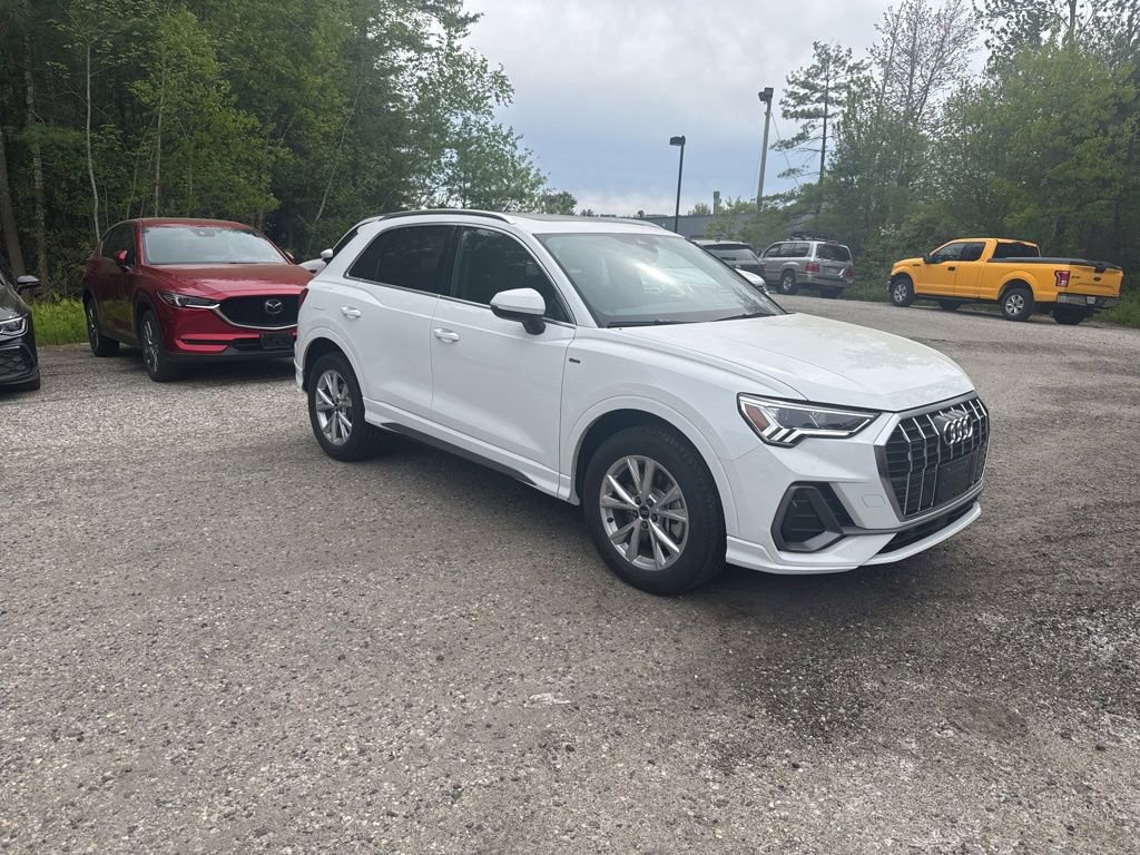Used 2025 Audi Q3 2.0T Premium w/ Convenience Package AWD/4WD image 1