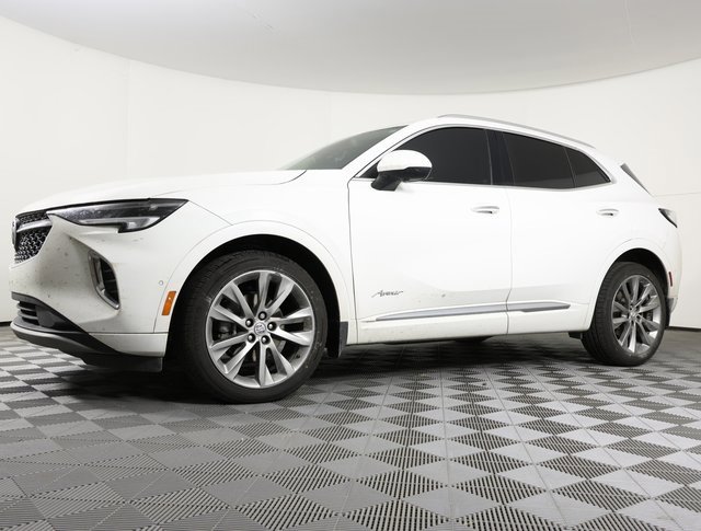 Used 2022 Buick Envision Avenir w/ Technology Package II image 1