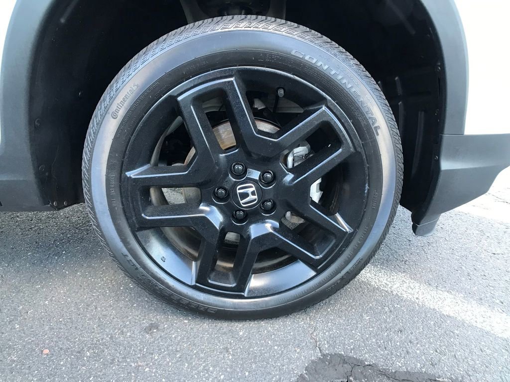 Certified 2024 Honda Passport Black Edition image 5