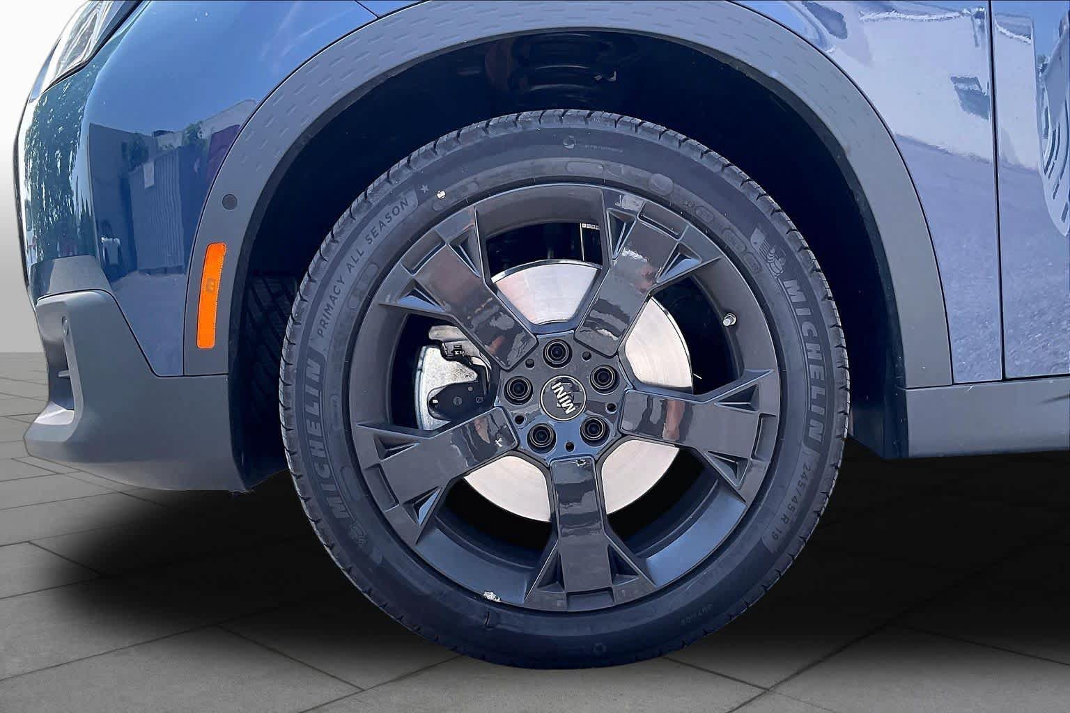 Certified 2025 MINI Cooper Countryman S AWD/4WD image 9