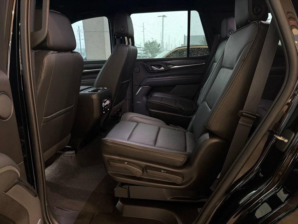 Used 2022 GMC Yukon Denali AWD/4WD image 18