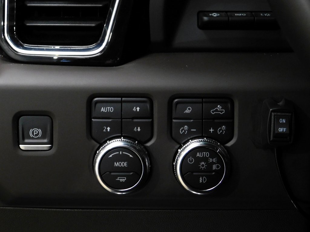 Used 2024 GMC Sierra 2500 Denali w/ Denali Reserve Package image 45