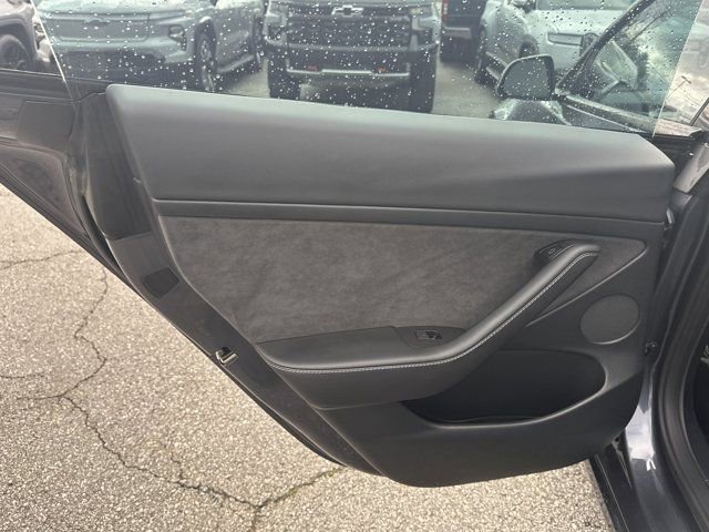 Used 2023 Tesla Model 3 Performance image 23