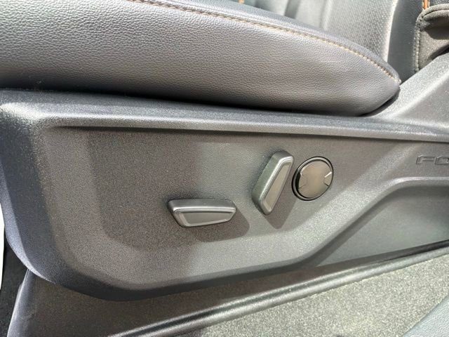 Used 2025 Ford F450 Lariat w/ Chrome Package AWD/4WD image 31