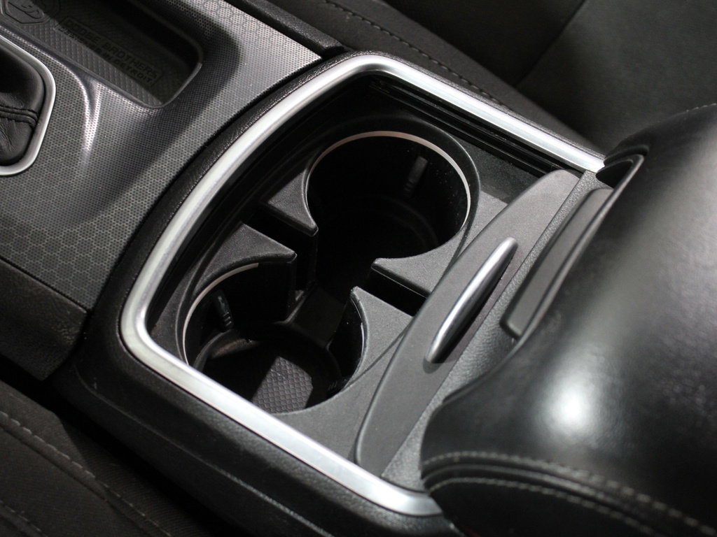 Used 2016 Dodge Charger SXT w/ Navigation & Travel Group image 17