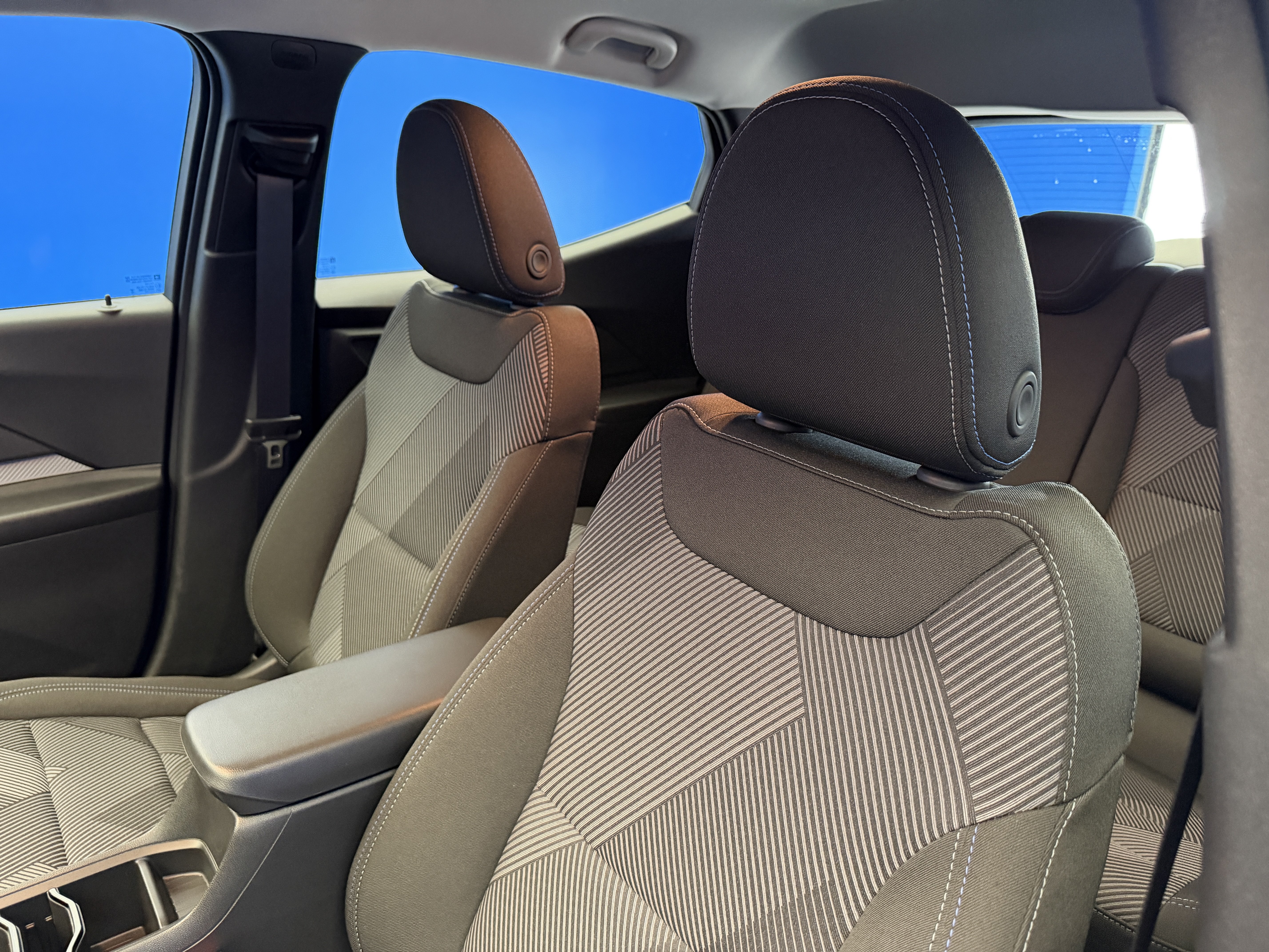 New 2027 Chevrolet Bolt LT w/ Comfort Package FWD image 13