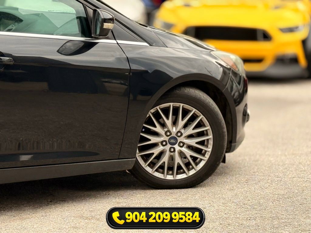 Used 2014 Ford Focus Titanium FWD image 6