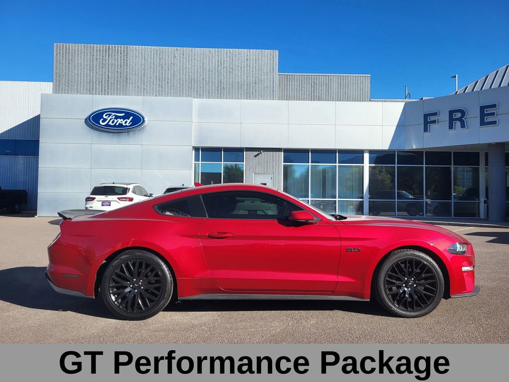Used 2021 Ford Mustang GT image 3